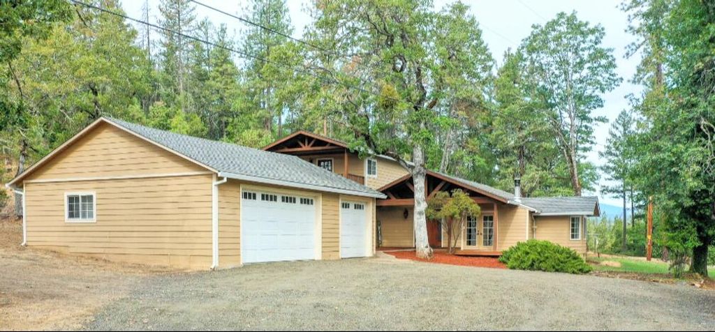 778 Ragsdale Road, Trail, OR 97541