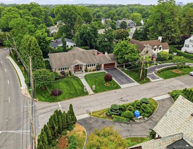 1 Interlaken Drive, Eastchester, NY 10709