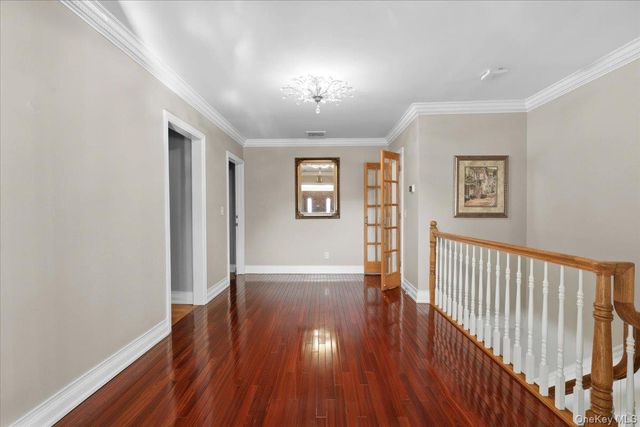 1 Interlaken Drive, Eastchester, NY 10709