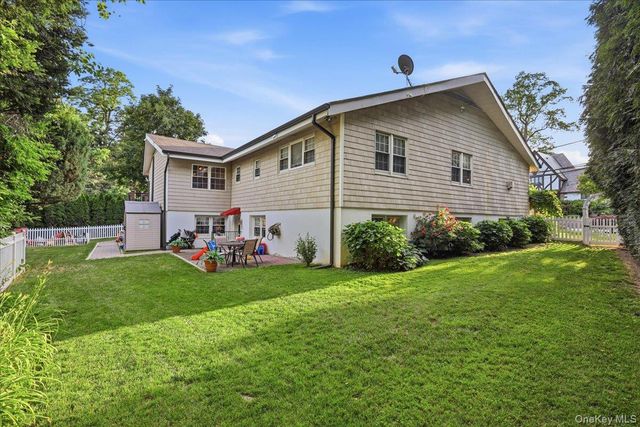1 Interlaken Drive, Eastchester, NY 10709