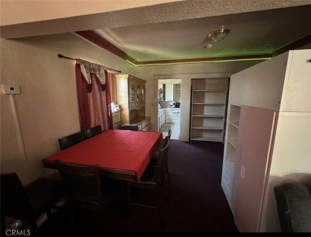 4305 San Pedro, Los Angeles, CA 90011