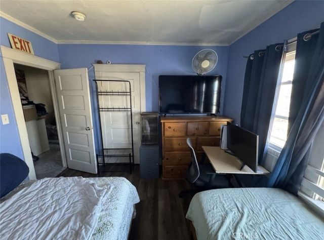 4305 San Pedro, Los Angeles, CA 90011