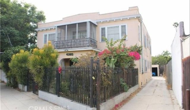 4305 San Pedro, Los Angeles, CA 90011