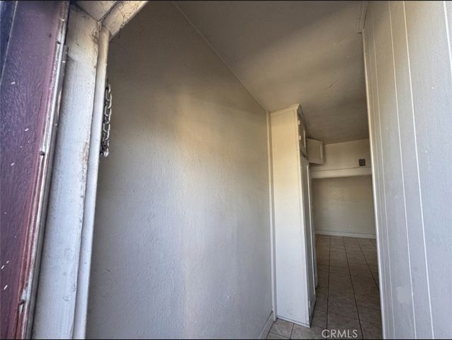 4305 San Pedro, Los Angeles, CA 90011