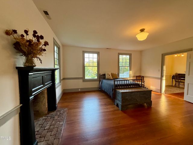 313 W Noble Street, Louisburg, NC 27549