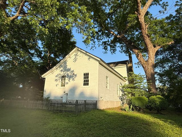 313 W Noble Street, Louisburg, NC 27549