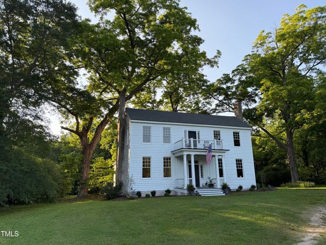 313 W Noble Street, Louisburg, NC 27549