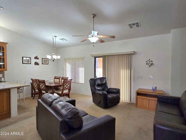 2101 S MERIDIAN Road 205, Apache Junction, AZ 85120