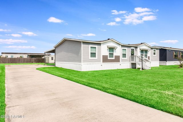 153 Chardonnay Drive, Opelousas, LA 70570