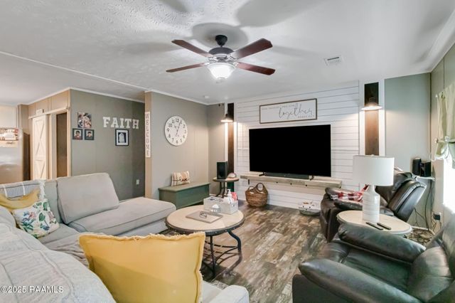 153 Chardonnay Drive, Opelousas, LA 70570