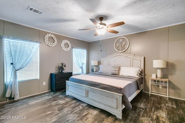 153 Chardonnay Drive, Opelousas, LA 70570