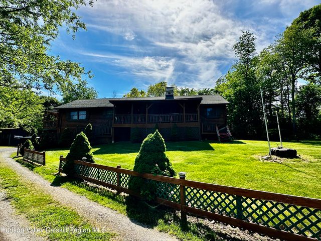 11 Cuomo Drive, Highland, NY 12528