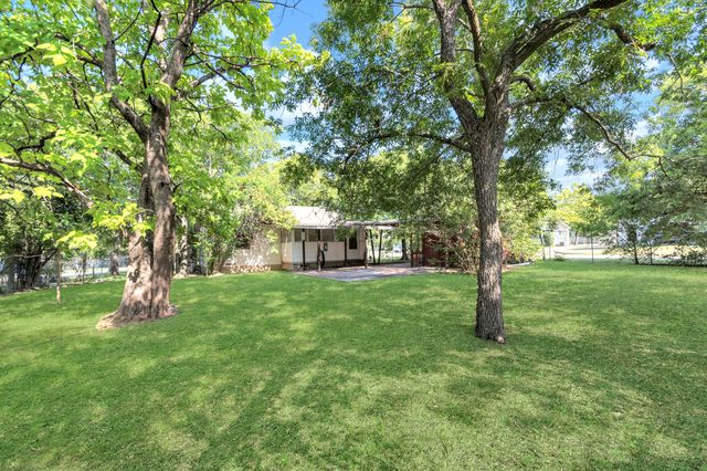 522 N Merrill Avenue, Duncanville, TX 75116