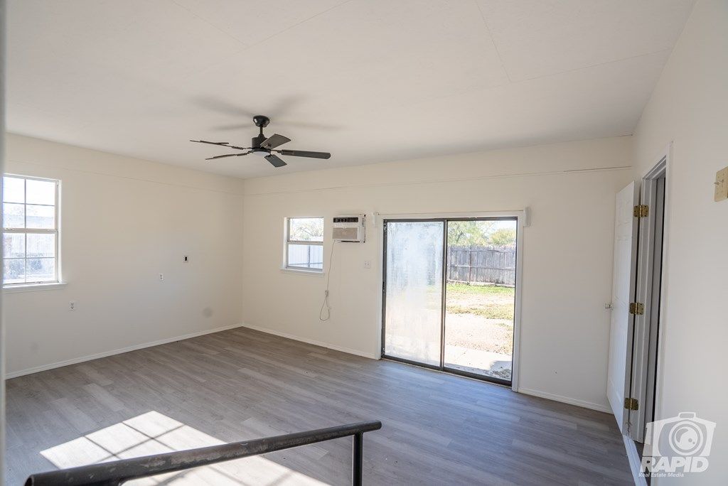 Image 24 of property listing at 1703 N Magdalen St, San Angelo, TX 76903