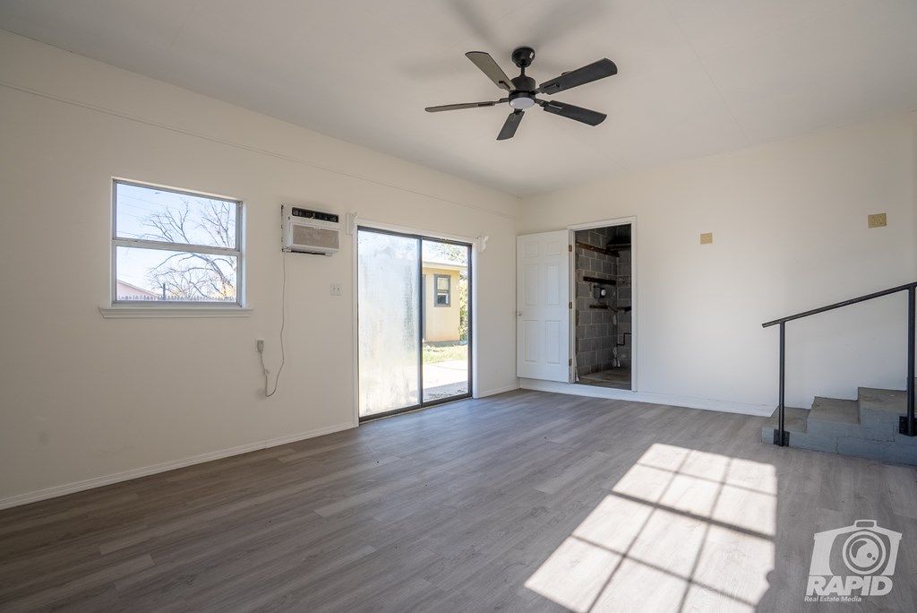 Image 26 of property listing at 1703 N Magdalen St, San Angelo, TX 76903