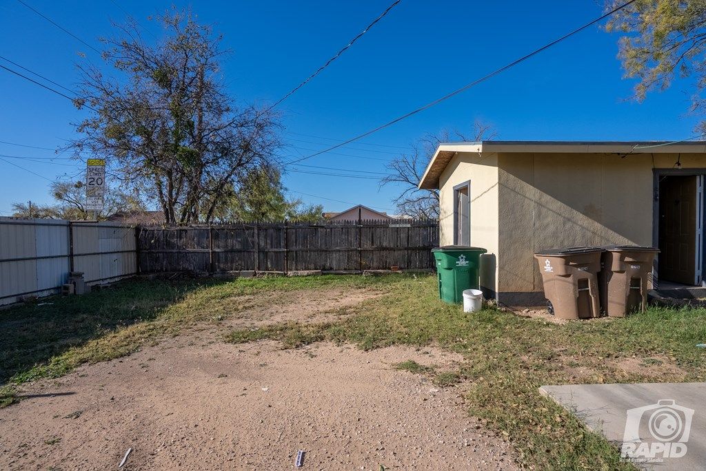 Image 28 of property listing at 1703 N Magdalen St, San Angelo, TX 76903