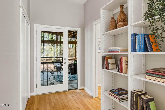 233 Forest Hill Road, Chapel Hill, NC 27514