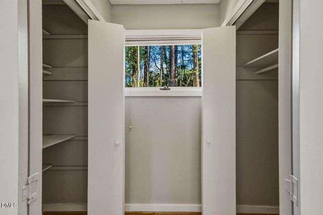 233 Forest Hill Road, Chapel Hill, NC 27514