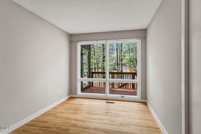 233 Forest Hill Road, Chapel Hill, NC 27514