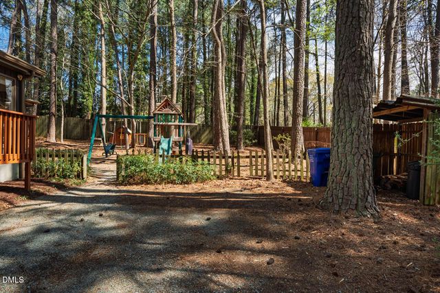 233 Forest Hill Road, Chapel Hill, NC 27514