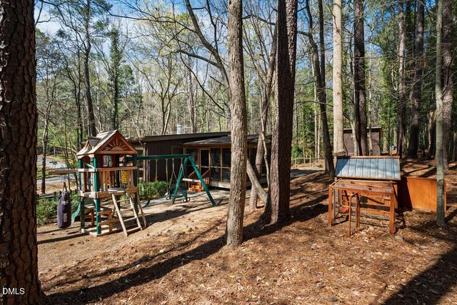 233 Forest Hill Road, Chapel Hill, NC 27514