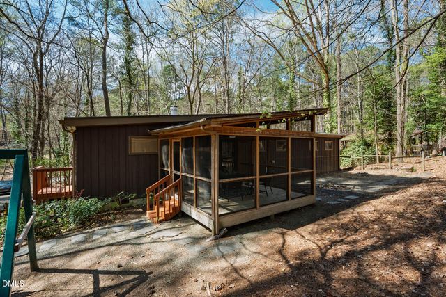 233 Forest Hill Road, Chapel Hill, NC 27514