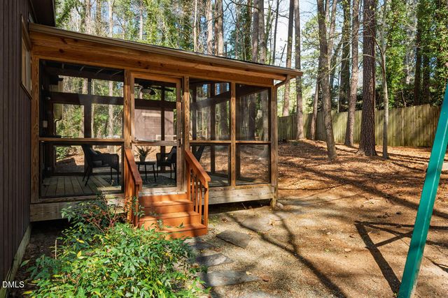 233 Forest Hill Road, Chapel Hill, NC 27514