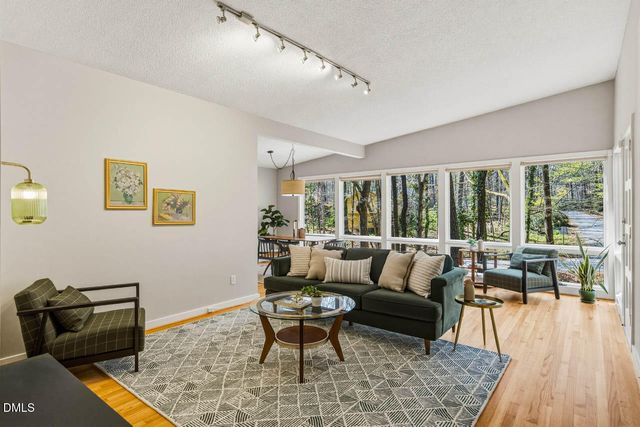 233 Forest Hill Road, Chapel Hill, NC 27514