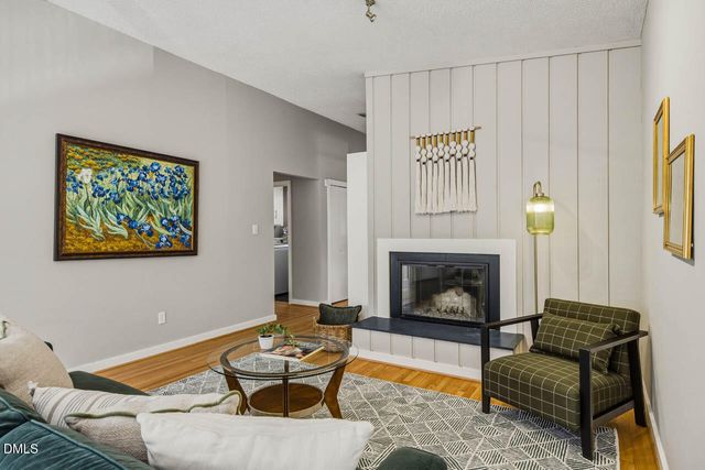 233 Forest Hill Road, Chapel Hill, NC 27514