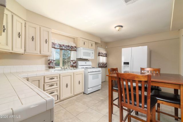 92 W Gorham Street, Superior, AZ 85173