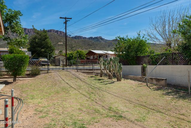 92 W Gorham Street, Superior, AZ 85173