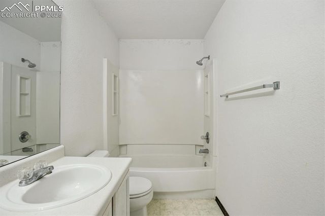 229 Turf Trail Place, Fountain, CO 80817