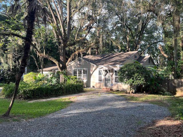 123 Westridge Drive, Tallahassee, FL 32304