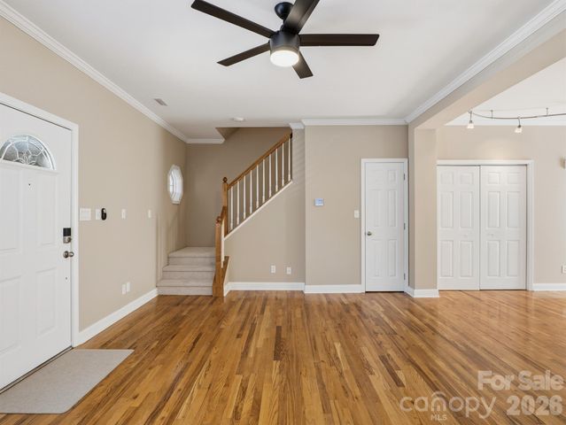 4330 Laurel Hill Lane, Charlotte, NC 28217