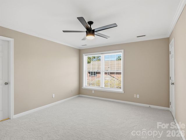 4330 Laurel Hill Lane, Charlotte, NC 28217