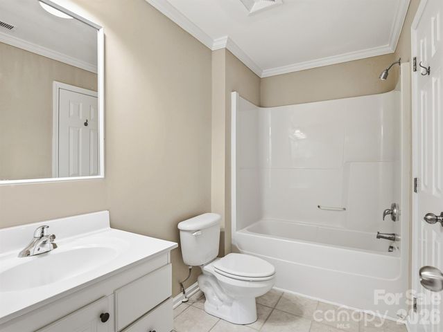 4330 Laurel Hill Lane, Charlotte, NC 28217