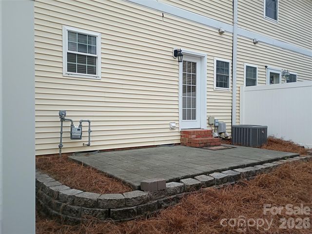 4330 Laurel Hill Lane, Charlotte, NC 28217