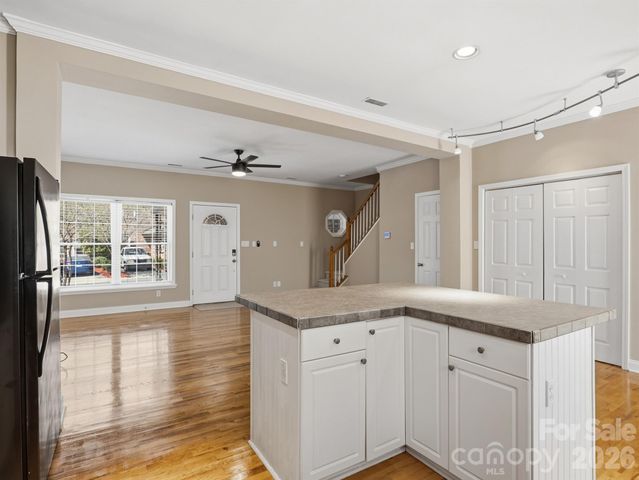 4330 Laurel Hill Lane, Charlotte, NC 28217