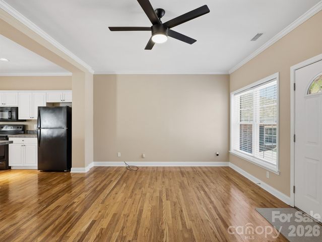 4330 Laurel Hill Lane, Charlotte, NC 28217