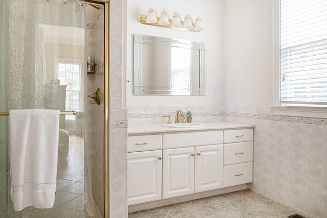 7 Burnham Rd, Lexington, MA 02420