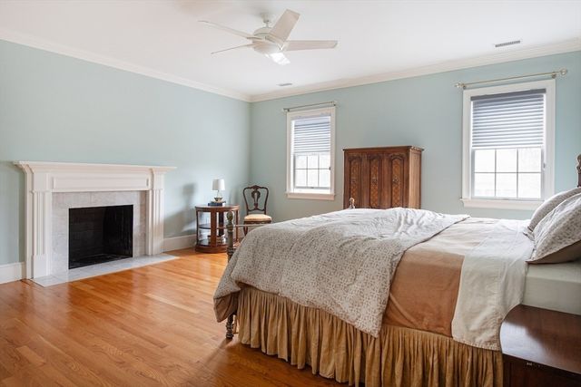 7 Burnham Rd, Lexington, MA 02420