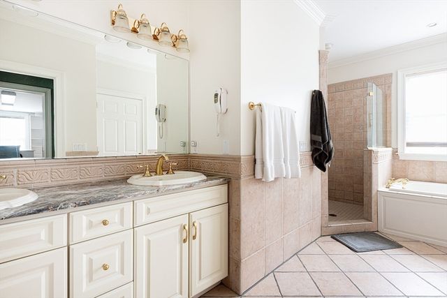 7 Burnham Rd, Lexington, MA 02420