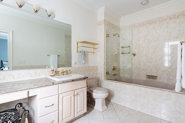 7 Burnham Rd, Lexington, MA 02420