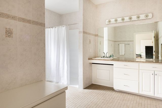 7 Burnham Rd, Lexington, MA 02420
