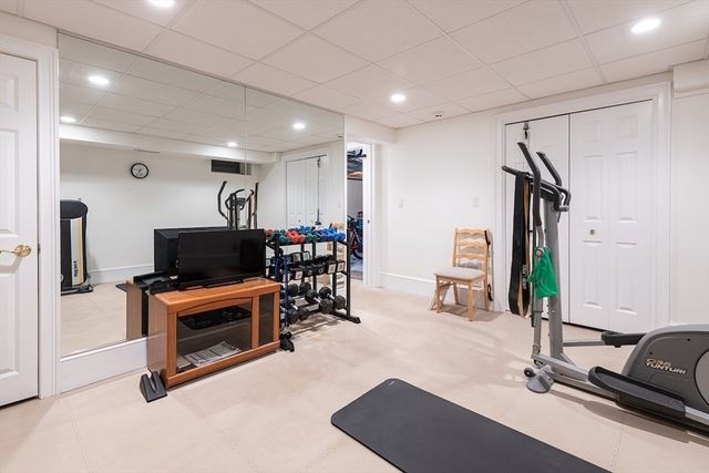 7 Burnham Rd, Lexington, MA 02420