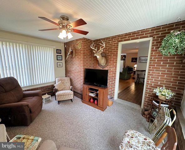 269 MCKINLEY AVE, Hanover, PA 17331