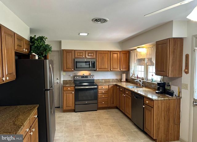 269 MCKINLEY AVE, Hanover, PA 17331