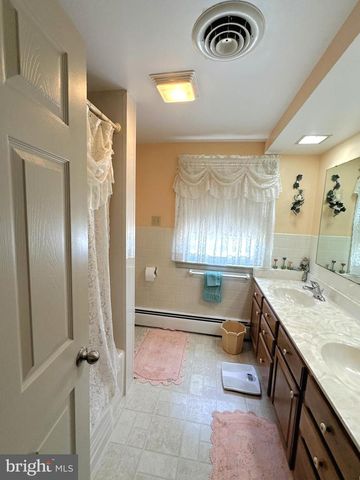 269 MCKINLEY AVE, Hanover, PA 17331