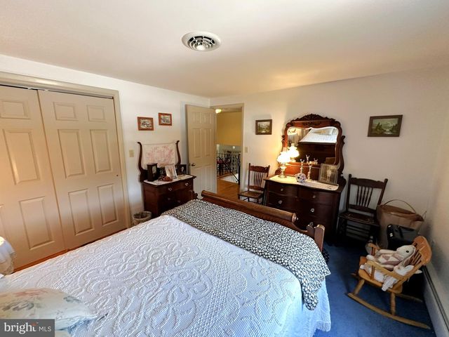 269 MCKINLEY AVE, Hanover, PA 17331