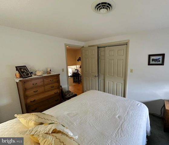 269 MCKINLEY AVE, Hanover, PA 17331